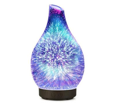 中国 3Dガラス7色の花火の精油の香りの拡散器の加湿器 販売のため