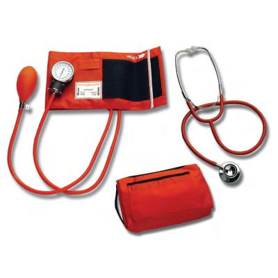 China Standard Latex Inflation System Aneroid Sphygmomanometer With Stethoscope en venta