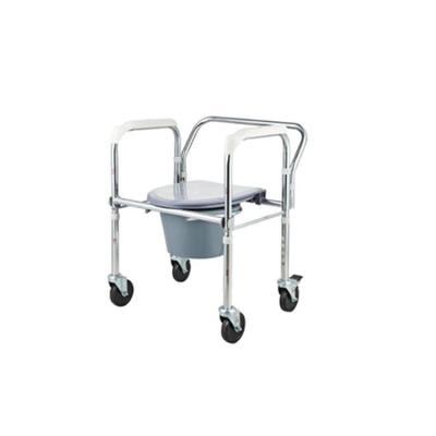 China Medical Commode Chair Foldable Steel Commode Wheel Chair With Bedpan en venta
