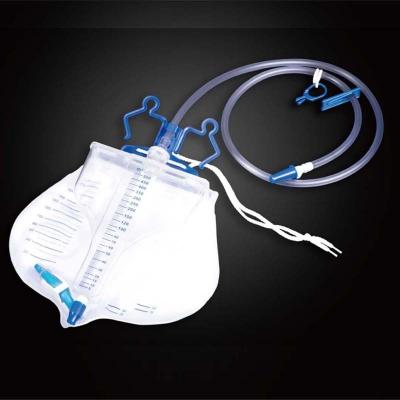 China Medical Portable Disposable Urine Bag 2000ml + 500ml For Emergency en venta