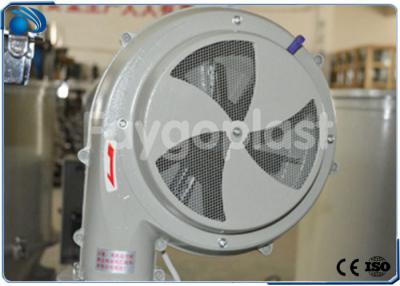 China Máquina plástica del secado al vacío del secador de la tolva para los materiales del estado de la tira/del gránulo en venta