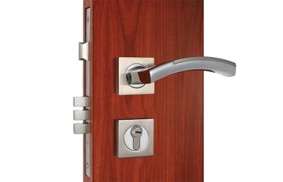 China Chrome Lever Handle On Rose Mortise Lockset Replacement Zinc Alloy for sale