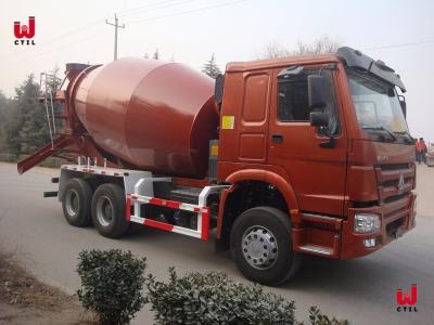 China 300L Fuel Concrete Mixer Truck 8x4 Heavy Duty Concrete Mixer for sale