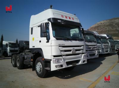 Cina Ruote ZZ4257S3241V di Sinotruk 4X2 10 del camion del trattore di LHD Howo in vendita