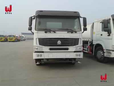China Camión de la regadera del agua de HOWO 6x4 que rocía 30cbm el euro IV en venta