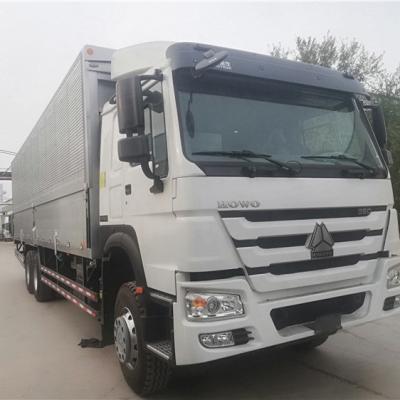 China veículo com rodas resistente de Van 10 da carga de 20t Wing Van Truck 371hp à venda
