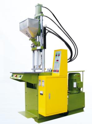 China Vertikale Form-Öffnungs-Einspritzungs-Maschine passend für Einsatz-Formteil zu verkaufen