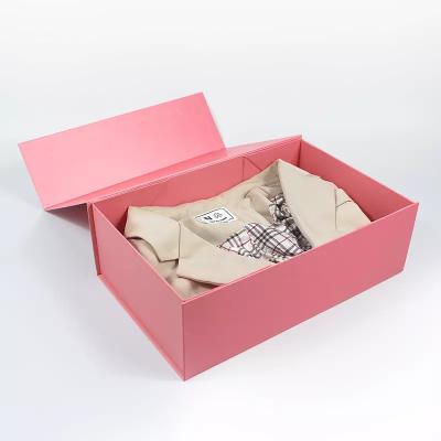 China Caixas de embalagem magnéticas CMYK da roupa à venda