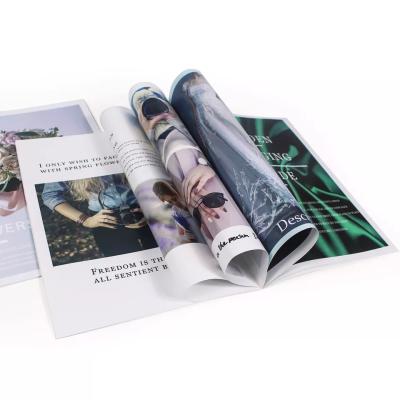 중국 주문 제작된 사이즈 매트 종이 표지 팜플렛 소책자 인쇄 판매용