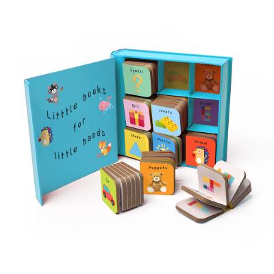 China Impressão quadrada pequena do livro de capa dura para o cartão da história das crianças à venda