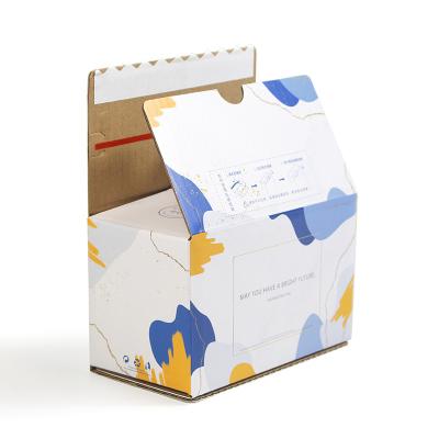 China Wholesale Postal Packaging Box Self Seal Sticker Zipper Recycled Mailer Shipping Box With Adhesive Tear Strip Te koop