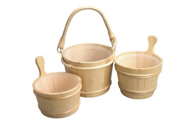 China Steam Sauna Accessories Sauna Wooden Bucket And Spoon With Plastic Inner for sale