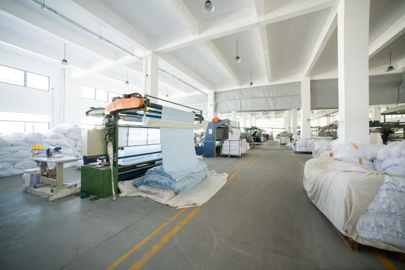 Verified China supplier - Kunshan YueHong Composite Fabrics Co.,Ltd