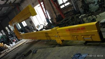 China U Shape Unloading Crane For 40 Feet Containers , C Shape Loading Unloading Crane for sale