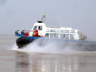 China Cross Channel Ferry Barge Multi - Purpose With Air Cushion Platform for sale