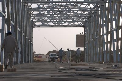 China Harzone pré-fabricou a ponte de fardo pedestre do metal de aço à venda