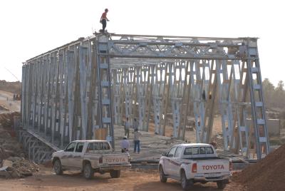 China Pipe Prefabricated Steel Truss Pedestrian Bridge for sale