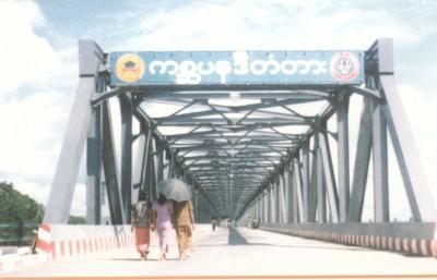 中国 プレハブの鋼鉄トラス歩道橋の長い耐用年数 販売のため