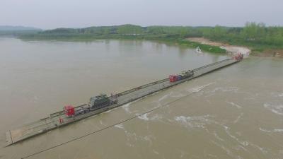 China Carriageway 5m Military Pontoon Bridge Power Pontoon Bridge for sale