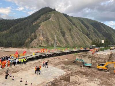 China Entwurf aufgespürte Brücken-Notbrücke der Lasts-60t bequemer Transport mechanisierte zu verkaufen