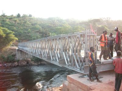 China Timber Deck Bailey Steel Truss Bridge Compact With Single Lane for sale