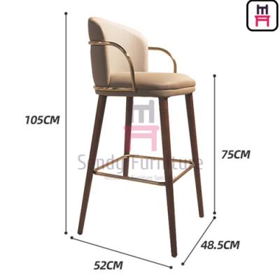 China Restaurant Counter Leather Armrest Bar Stool Stainless Steel Footrest Included à venda