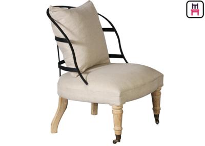 China Metallrückenlehne-ohne Arme Sofa-Stuhl mit Rädern, rustikale hölzerne Bein-Wohnzimmer-Stühle zu verkaufen