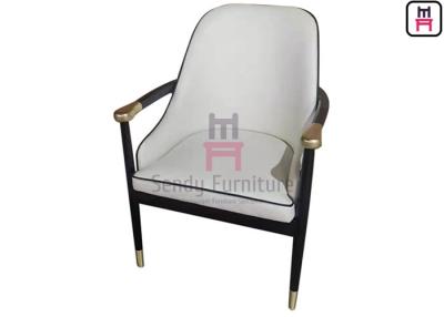 中国 現代ホテルのレストランの椅子、腕を搭載する無光沢のニスの食堂の椅子 販売のため