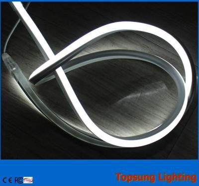 China 24v mejor precio cuadrado blanco IP67 resistente al agua para exteriores luz de flujo de neón LED en venta