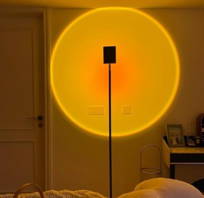 China 180cm moderne Led-Bodenlampe Dekorative Regenbogen Atmosphäre Nacht zu verkaufen