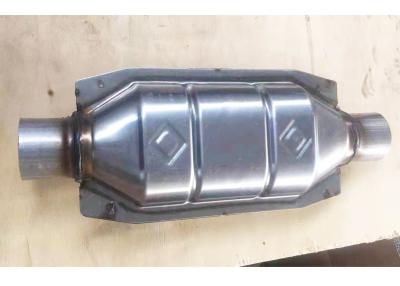 China Auto Exhaust System Stainless Steel Oval Catalytic Converter Inlet / Outlet 57mm for sale