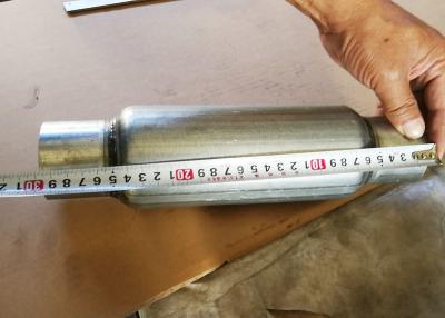 China Estilo universal galvanizado de la botella del funcionamiento de 2,5 pulgadas del coche del resonador de acero del extractor en venta