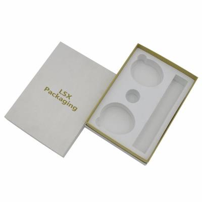 Chine le cosmétique imprimé par 1200gsm enferme dans une boîte les boîtes faites sur commande d'emballage de rouge à lèvres avec l'insertion blanche à vendre