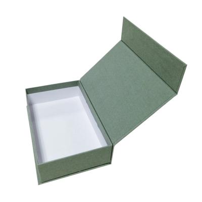 China 120gsm Green Gift Packing Boxes Scarf Packaging Box In Textured Paper for sale