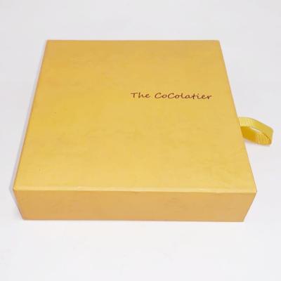 China Yellow Color Jewelry Paper Box Recycled Paper Jewelry Boxes Environment Friendly for sale