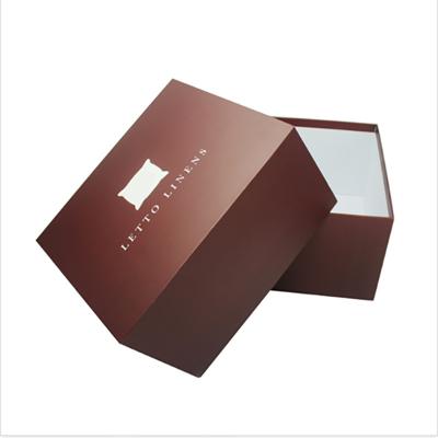 China Escuro - caixa de papel do pacote reciclável vermelho, empacotamento rígido do presente da caixa de cartão à venda