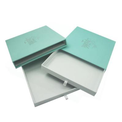 中国 引出しのギフトのパッケージの紙箱の淡いブルーの色によって印刷される板紙箱 販売のため