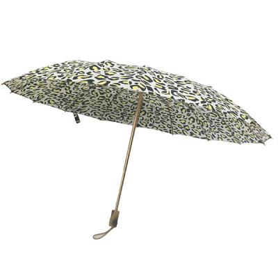 China Golden Aluminum Frame 3 Section Manual Open 16 Ribs Foldable Umbrella for sale