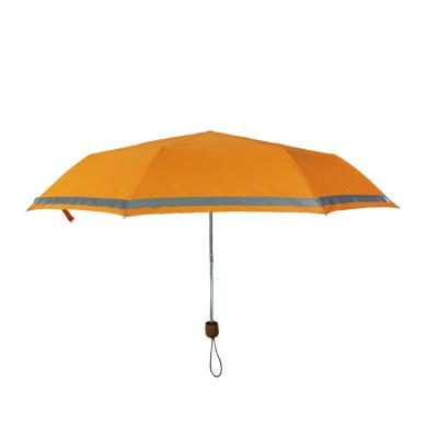 China Manual Open Folding Wooden Handle Umbrella With Reflective Piping for sale