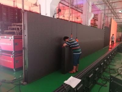 Chine DIP346 LED extérieure annonçant le cadre de Cabinet de fer de l'affichage 3x2m à vendre