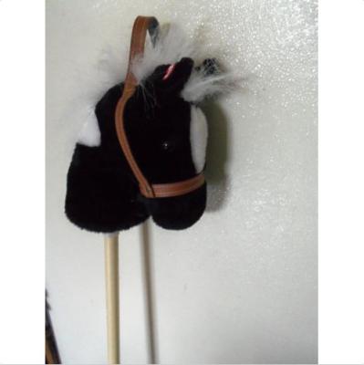 China Pinto Velvet Stick Toy Horse , Pony Stick Horse With Neighing & Galloping Sounds for sale