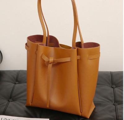 China Pequeño bolso los 30cm Tote Bag With Drawstring Closure de la axila del axila en venta