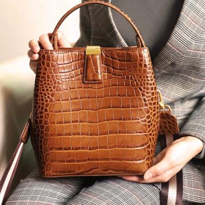 Китай Крокодил Брауна выбил кожаные сумки одна сумка ведра плеча ретро продается