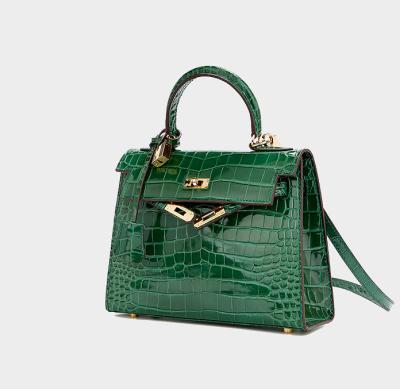 China One Shoulder Womens Leather Bag Metal Lock Green Quilted Handbag for sale