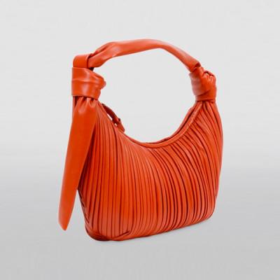 China 35cm 29cm Dumpling Shoulder Bag Red Wrinkled Leather Bag for sale