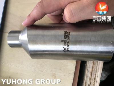 China O encaixe de tubulação de aço inoxidável de ASTM A182 F304 concêntrico estampa o bocal à venda