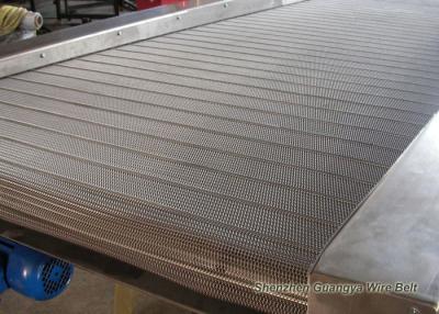 Chine Bandes de conveyeur en métal d'acier inoxydable faisant la lisière cuire au four frottée avec le poing par utilisation de four à vendre
