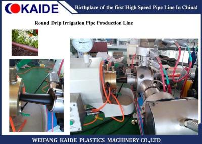 China Linha de produção profissional da tubulação da irrigação de gotejamento com o Dripper do PC de 16mmx1.2mm à venda