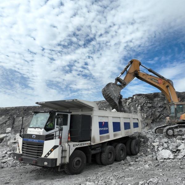 Quality                  Mining Equipment off-Highway Wide-Body Tipper Open Pit Mining Trucks              for sale