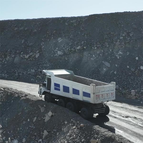 Quality Mining Dump Truck Price Mining Truck Capacity 165ton for sale